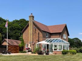 Graceland Farm B&B，位于布罗肯赫斯特的酒店