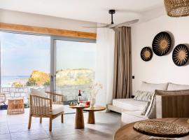 Lithos Luxury Villa，位于阿彻奇洛斯的酒店