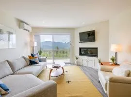 Newly Renovated Bartlett Condo with Mountain Views!