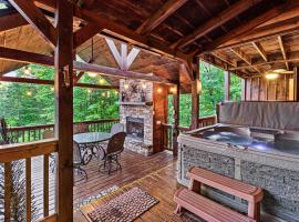 Incredible Views! - Pet Friendly - Aska Adventure Area - Bearfoot Bungalow，位于蓝岭的酒店