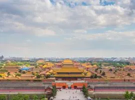 East Sacred Hotel--Very near Beijing Tiananmen Square ,the Forbidden City,The temple of heaven ,3 minutes walk from Wangfujing Subway St,Located in the center of Beijing,Provide tourism services,Newly renovated hotel-Able to receive foreign guests
