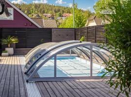 Beautiful Home In Skien With Private Swimming Pool, Can Be Inside Or Outside，位于希恩的乡村别墅