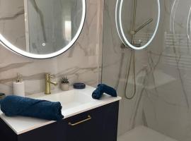 Appartement de charme 80m2，位于日沃尔的酒店