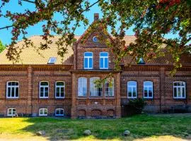 Gutshaus Thorstorf FeWo Boltenhagen EG und Tiefpaterre
