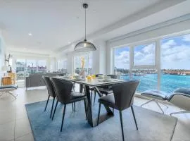 Magnificent 2 Bedroom Corner Condo With The View