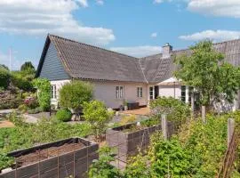 3 Bedroom Amazing Home In Frederiksvrk