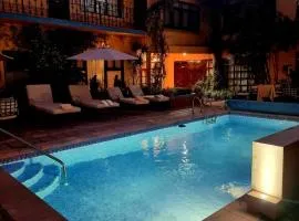 哈森达代拉斯弗洛雷斯酒店