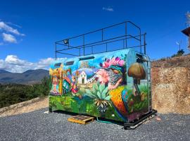Glamping Cielo Roto，位于Sutamarchán的酒店