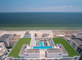 Castelana Infinity Beach Pool&Spa Mamaia Nord，位于北马马亚-讷沃达里的Spa酒店