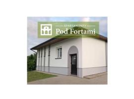 Apartamenty Pod Fortami，位于普热梅希尔的酒店