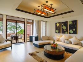 2 Bedrooms Beachfront Pool Villas，位于邦涛海滩的别墅