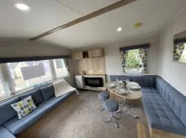 Mersea Retreat