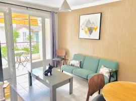 2 bedroom luxury flat with Balcony Cannes Center