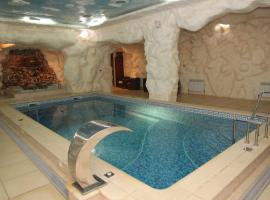 Kleopatra VIP hotel，位于卡缅涅茨-波多利斯基的酒店