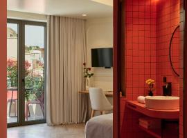 DWELL - Elegant City Stay，位于雅典的自助式住宿