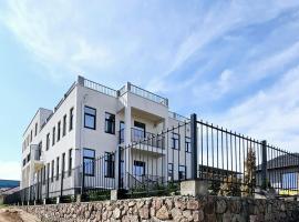 Alma Villa Guest House - Bosteri，位于博斯特里的酒店