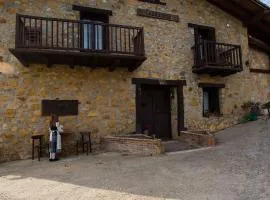 Caserío Larrabide
