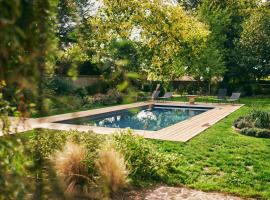 La Parenthèse Entre Abbaye et Venise Verte，位于Maillezais的酒店