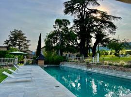 Domaine de La Baisse，位于Saint-Étienne-la-Varenne的酒店