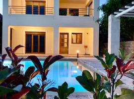 Aggelos and Thisbe Chania Suburbs Sea View Guest House，位于干尼亚的旅馆