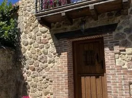 La Casa de Fefita (Stone house in a privileged environment 35 km from Bilbao)