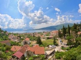 Stunning Kotor Bay View Villa，位于鲍希茨的乡村别墅