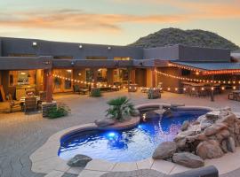 Quail Mountain Desert Resort: Heated Pool, Mt Vews, all BR's King & TV's, Hiking，位于梅萨的酒店