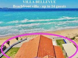 Beachfront Villa Bellevue by DadoVillas，位于圣斯特凡诺斯的酒店