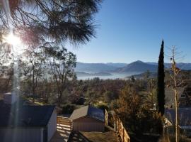 3BR Panoramic Lake View, Sequoia Forest, Kern County，位于Wofford Heights的住宿