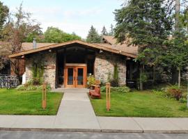 Holiday Acres Resort，位于Rhinelander的酒店