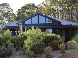 Villa Vines @ Rivendell Winery Estate，位于Yallingup Siding的酒店