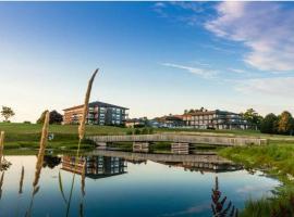 罗德布鲁德内尔河度假酒店，位于Cardigan的酒店