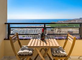 Brand new apartment Club Paraiso Ocean view，位于帕莱索海滩的酒店