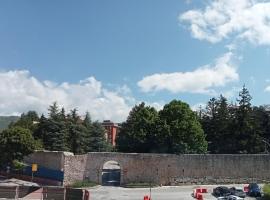 Hotel Porta Rivera Plesso Stazione，位于拉奎拉的酒店