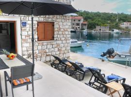 Apartments Melany，位于斯拉诺的酒店