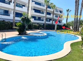 Casa Monet - La Calma - 4 pools- Big terrace - Orihuela Costa，位于弗拉门卡海滩的公寓