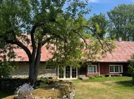 Aaviku Holiday Houses