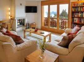 Apartment Domaine des Reines D3 by Interhome