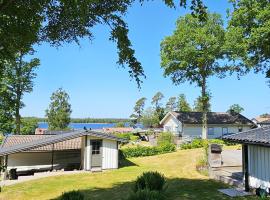 Nice holiday home in Tallbacken by Bolmen, Ljungby，位于永比的度假短租房