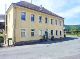 Ferienwohnung 2 am Hofladen Hellendorf，位于巴特戈特洛伊巴的酒店