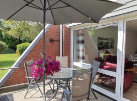 Achtern Diek，位于霍鲁梅尔希尔的酒店