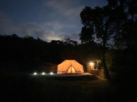 Eco Glamping. Private luxury tent in Alfambras.，位于阿尔热祖尔的豪华帐篷营地