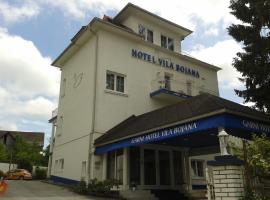 博亚娜镇酒店，位于布莱德的高尔夫酒店