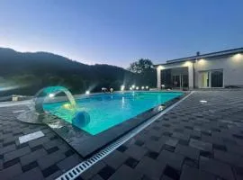 Villa Lux