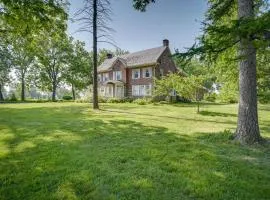 Ronks Vacation Rental 2 Mi to Dutch Wonderland!