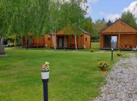 Kamienny Ogród Holiday Park，位于米科瓦伊基的酒店