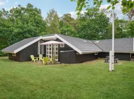 Lovely Home In Sklskr With Kitchen