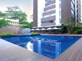 旁多克英达瑞士贝尔酒店国际，位于雅加达的酒店