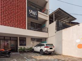 Sans Pasar Lama Tangerang，位于当格浪的酒店