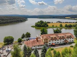 Riverdam Boutique Hotel，位于伊尔梅瑙的酒店